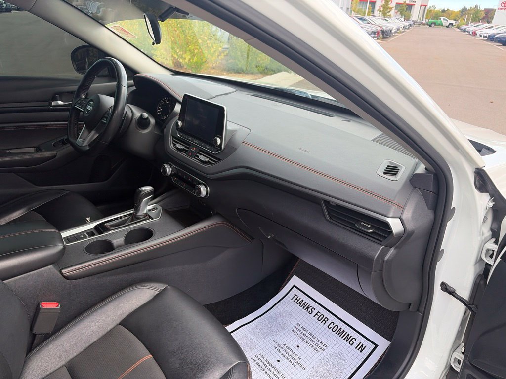 Used 2019 Nissan Altima 2.5 SR w/ SR Premium Package AWD/4WD image 14