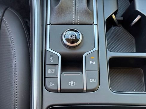 New 2026 Kia Sorento S FWD image 22