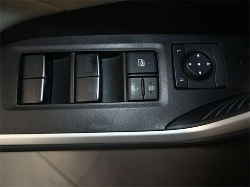 Used 2024 Toyota RAV4 XLE w/ Convenience Package image 15