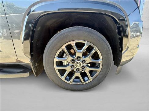 Certified 2024 Toyota Sequoia Platinum AWD/4WD image 20
