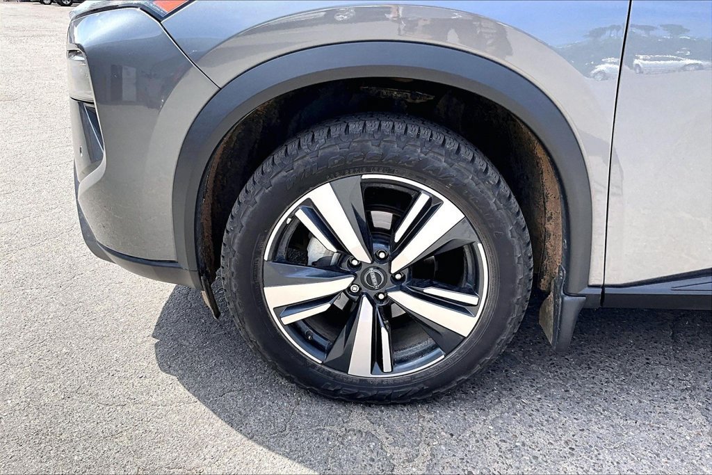 Used 2024 Nissan Rogue SL w/ SL Premium Package AWD/4WD image 7