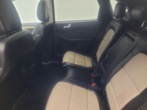 Used 2022 Ford Escape Titanium w/ Titanium Premium Package FWD image 18