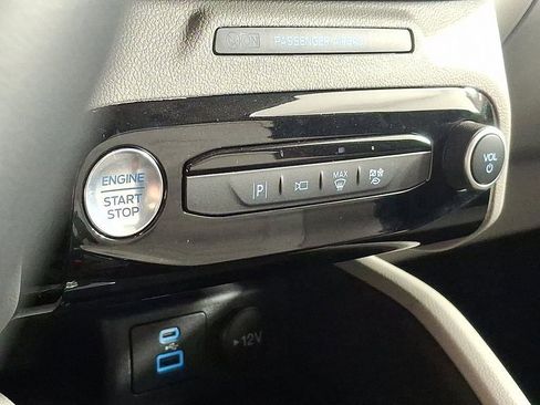 Used 2023 Ford Escape Platinum w/ Premium Technology Package image 18