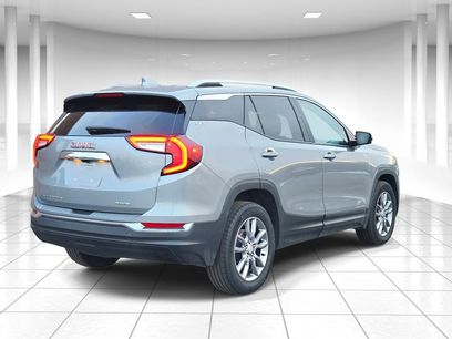 Used 2024 GMC Terrain SLT