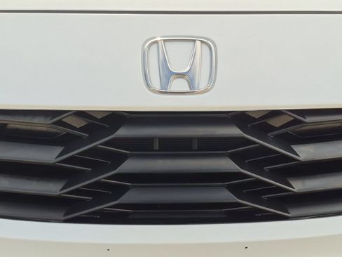 Used 2024 Honda HR-V Sport image 9