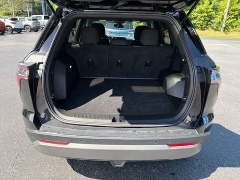 Used 2025 Chevrolet Equinox LT AWD/4WD image 6