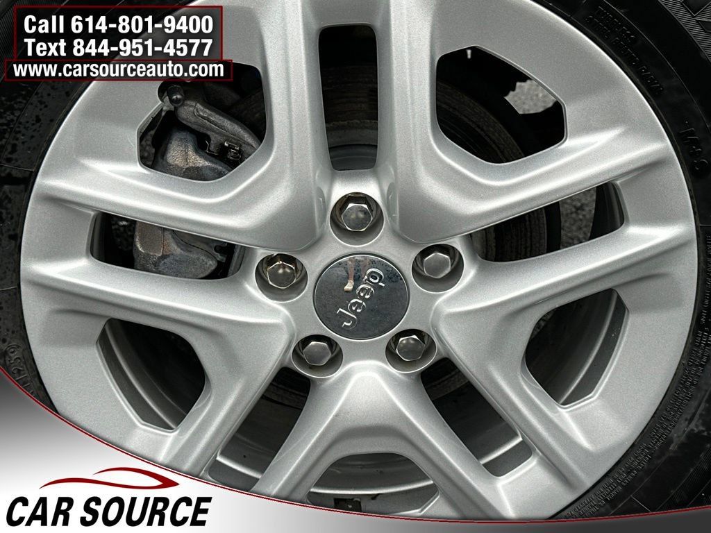 Used 2018 Jeep Compass Sport AWD/4WD image 21