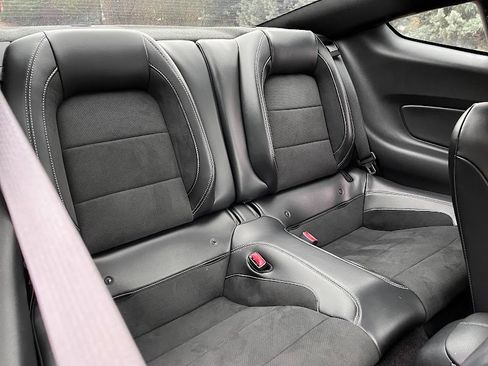 Used 2016 Ford Mustang Shelby GT350 w/ Technology Package image 46