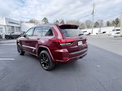 Used 2021 Jeep Grand Cherokee Laredo X image 6