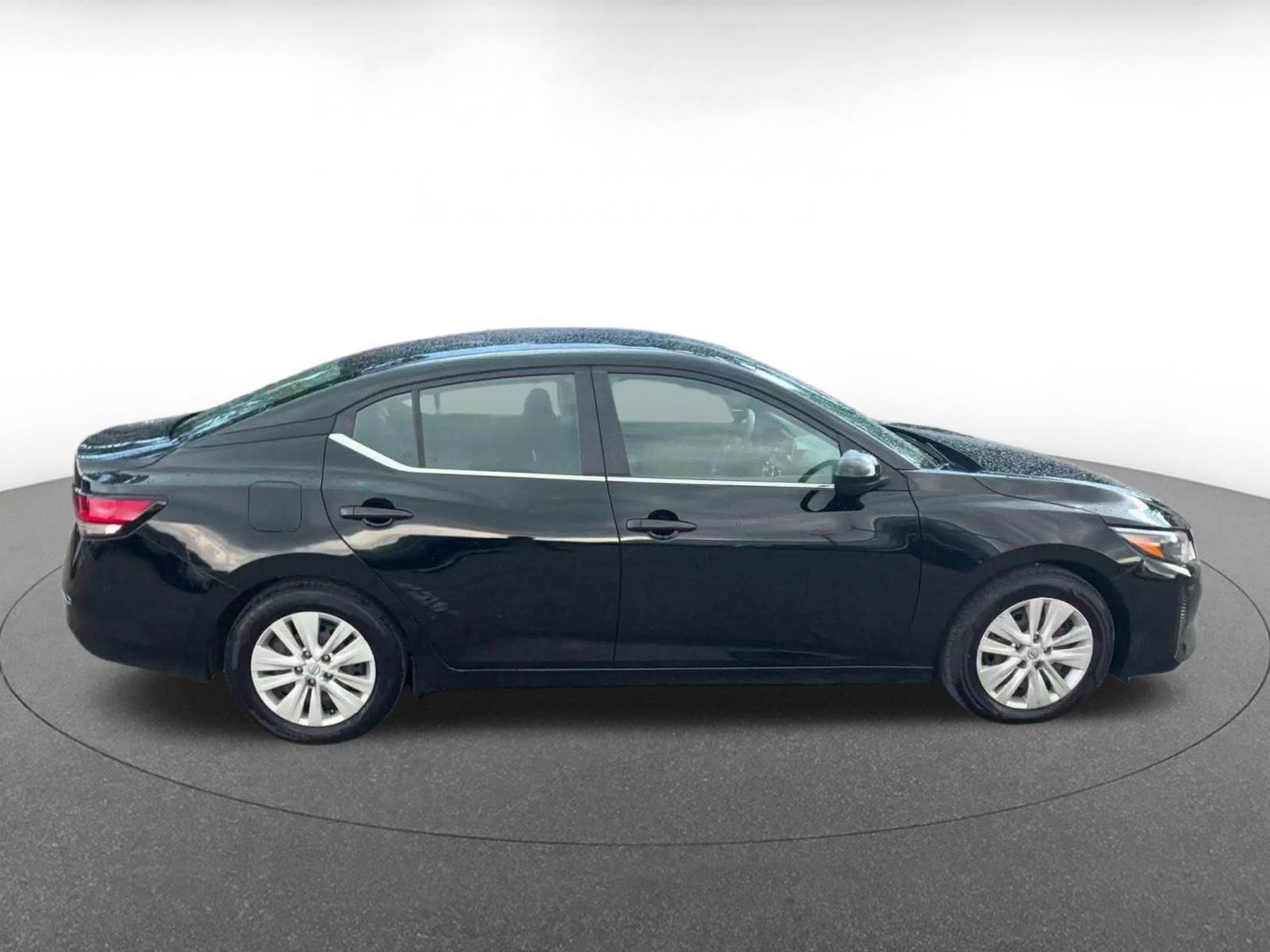 Used 2025 Nissan Sentra S FWD image 15