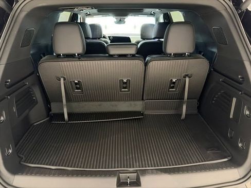 New 2027 Chevrolet Traverse LT w/ Sun and Wheel Package AWD/4WD image 14
