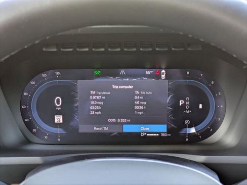 Used 2025 Volvo XC90 B6 Plus w/ Protection Package Premier image 15