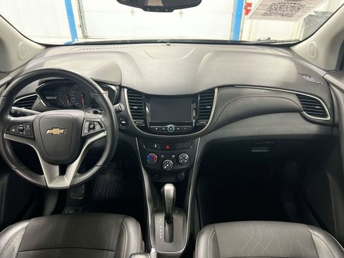 Used 2017 Chevrolet Trax LT w/ Driver Confidence Package image 10