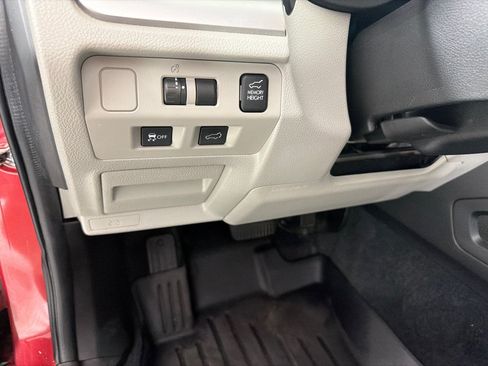 Used 2015 Subaru Forester 2.5i Touring AWD/4WD image 13