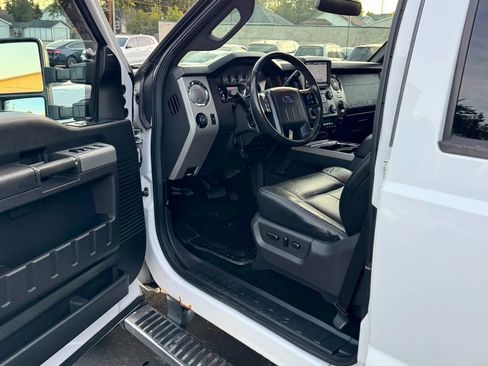 Used 2013 Ford F350 Lariat w/ Chrome Pkg image 13