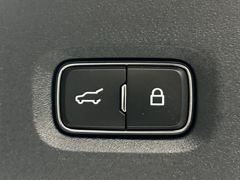 New 2026 Lincoln Navigator Reserve w/ Jet Appearance Package AWD/4WD image 31