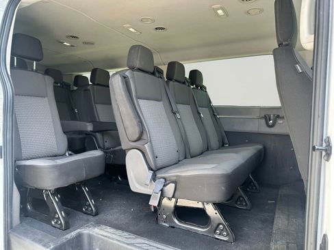 Used 2024 Ford Transit 350 XLT RWD image 23