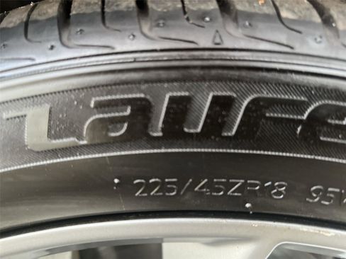 Used 2017 Alfa Romeo Giulia Sprint w/ Cold Weather Package image 27