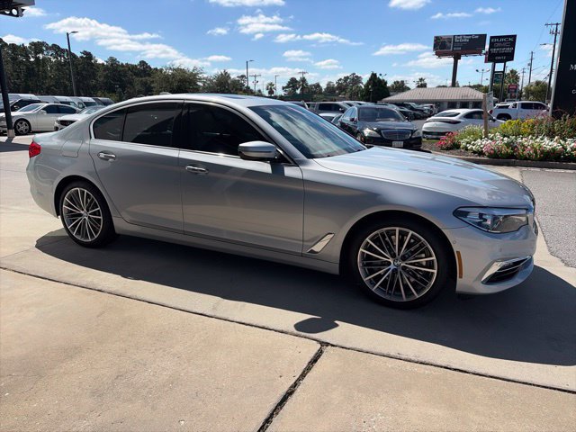 Used 2017 BMW 530i RWD image 9