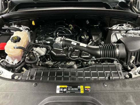 Used 2022 Jeep Grand Cherokee Altitude image 27