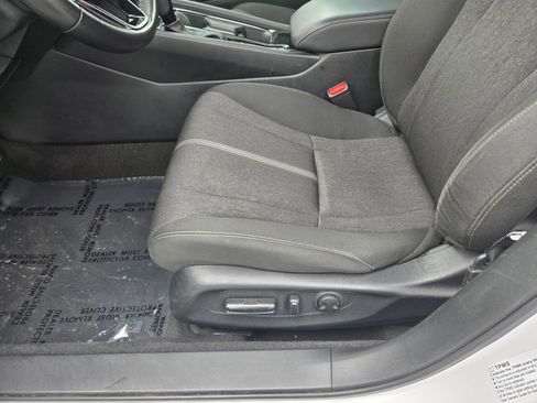Used 2024 Honda Accord Sport image 10