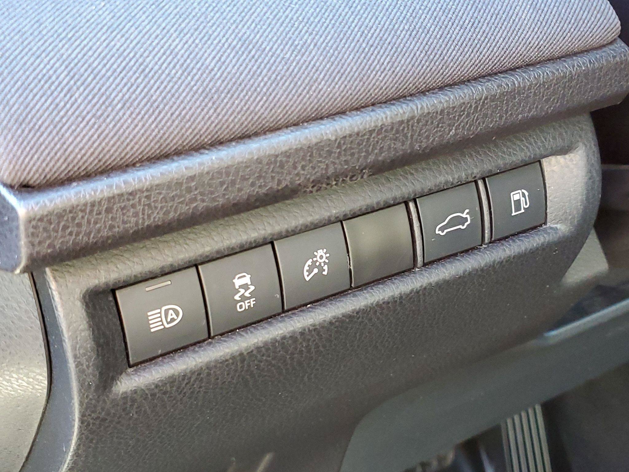 Used 2025 Toyota Camry LE FWD image 7