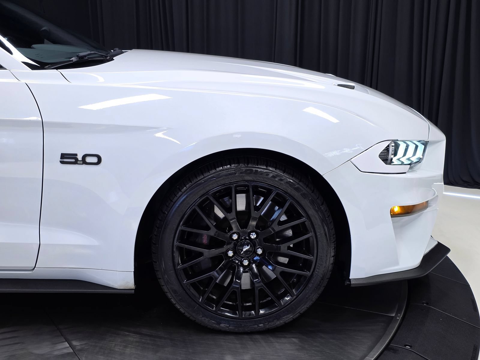 Used 2018 Ford Mustang GT Premium w/ GT Performance Package RWD image 35
