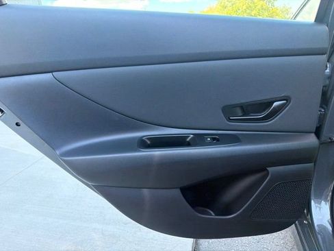 Used 2026 Hyundai Elantra Sport FWD image 17