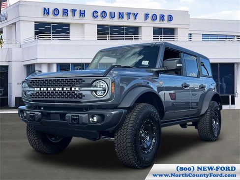 New 2025 Ford Bronco Badlands image 1