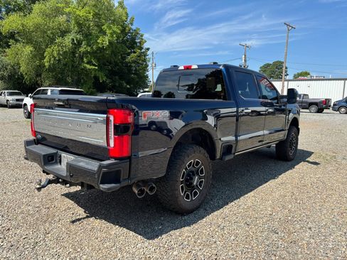 Used 2024 Ford F250 Platinum AWD/4WD image 4