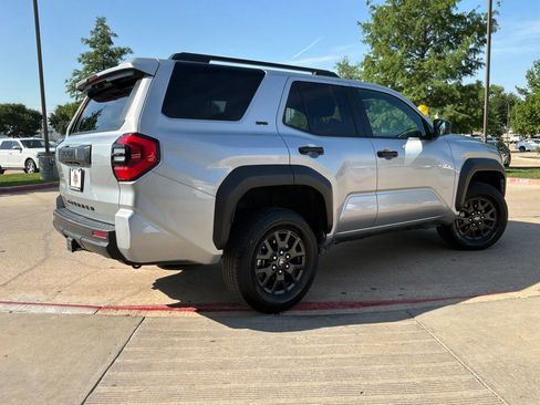 Used 2025 Toyota 4Runner SR5 RWD image 6