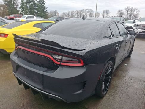 Used 2018 Dodge Charger R/T image 5