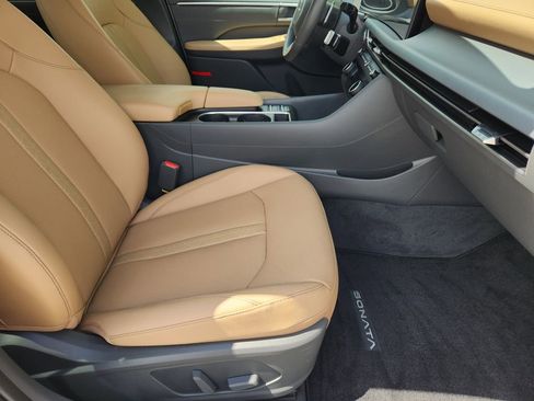 Certified 2025 Hyundai Sonata Limited image 11