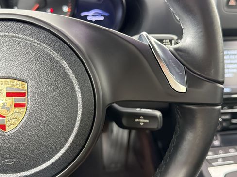 Used 2014 Porsche Cayman image 13