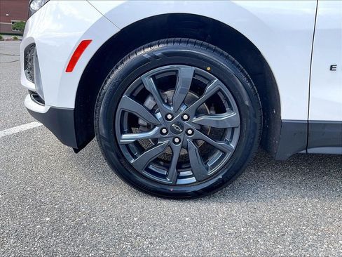 Used 2024 Chevrolet Equinox RS AWD/4WD image 7