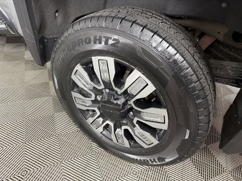 Used 2024 GMC Sierra 2500 Denali w/ Denali Reserve Package image 12