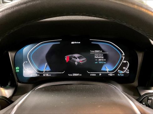 Used 2022 BMW 330e xDrive 330e xDrive w/ Premium Package image 26