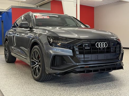 Used 2021 Audi Q8 Prestige w/ Prestige Package AWD/4WD image 2