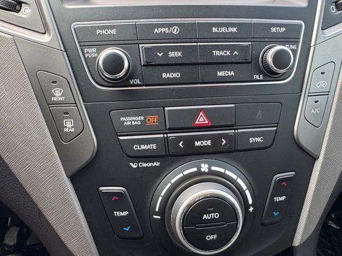 Used 2017 Hyundai Santa Fe Sport image 18