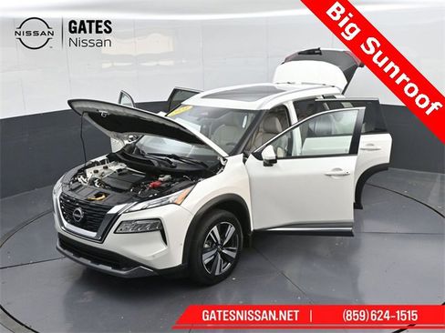 Used 2023 Nissan Rogue SL w/ SL Premium Package image 50