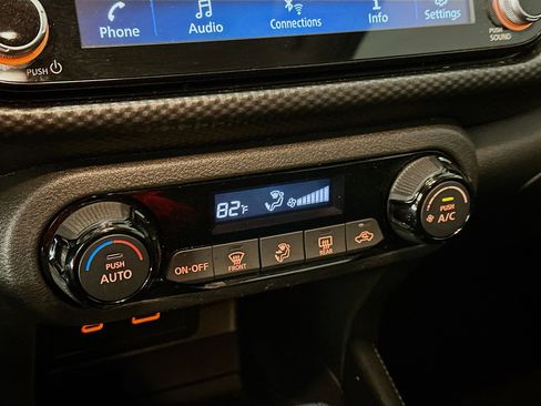 Used 2021 Nissan Kicks SV image 23