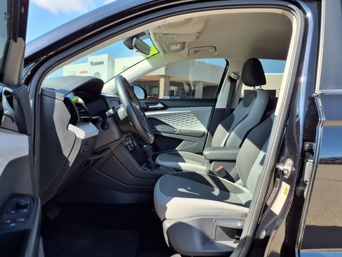 Used 2023 Volkswagen Taos S image 19