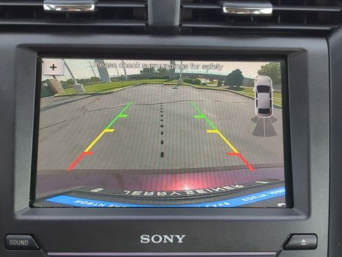 Used 2017 Ford Fusion Energi Titanium FWD image 19