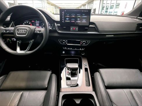 Certified 2023 Audi Q5 2.0T Premium w/ Convenience Package image 15