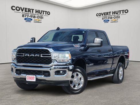 Used 2024 RAM 2500 Big Horn w/ Level 2 Equipment Group AWD/4WD image 1