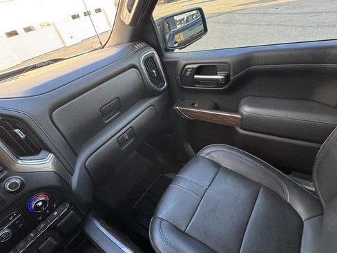 Used 2020 Chevrolet Silverado 1500 High Country image 16