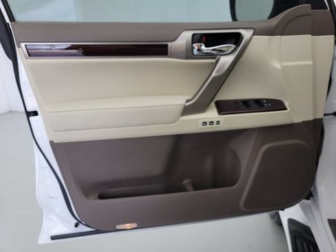 Used 2019 Lexus GX 460 Luxury AWD/4WD image 20