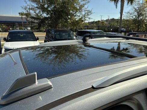 Used 2023 GMC Yukon SLT w/ SLT Luxury Package image 35