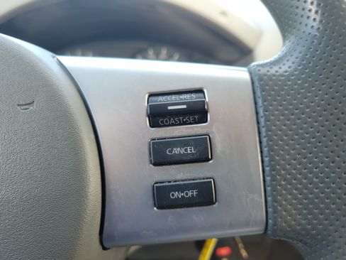 Used 2015 Nissan Frontier SV RWD image 16