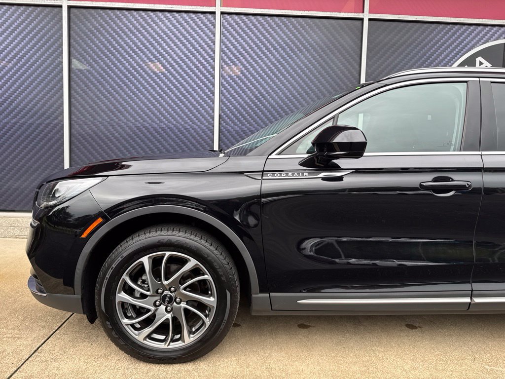 Used 2022 Lincoln Corsair FWD image 16